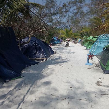 Sandbank Restaurant & Camping Koh Rong Kaoh Touch Esterno foto