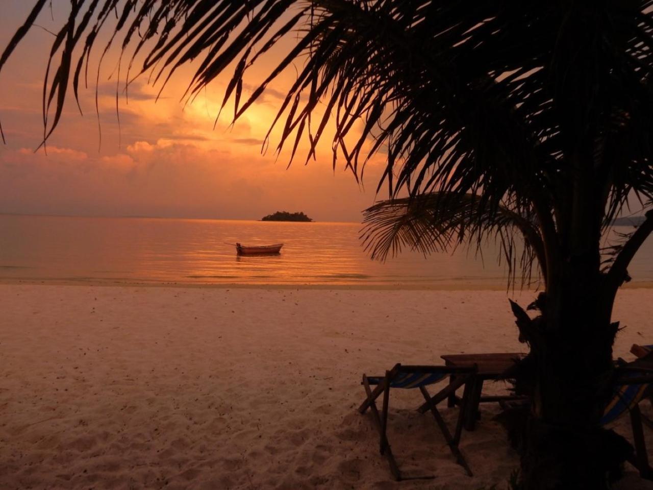 Sandbank Restaurant & Camping Koh Rong Kaoh Touch Esterno foto