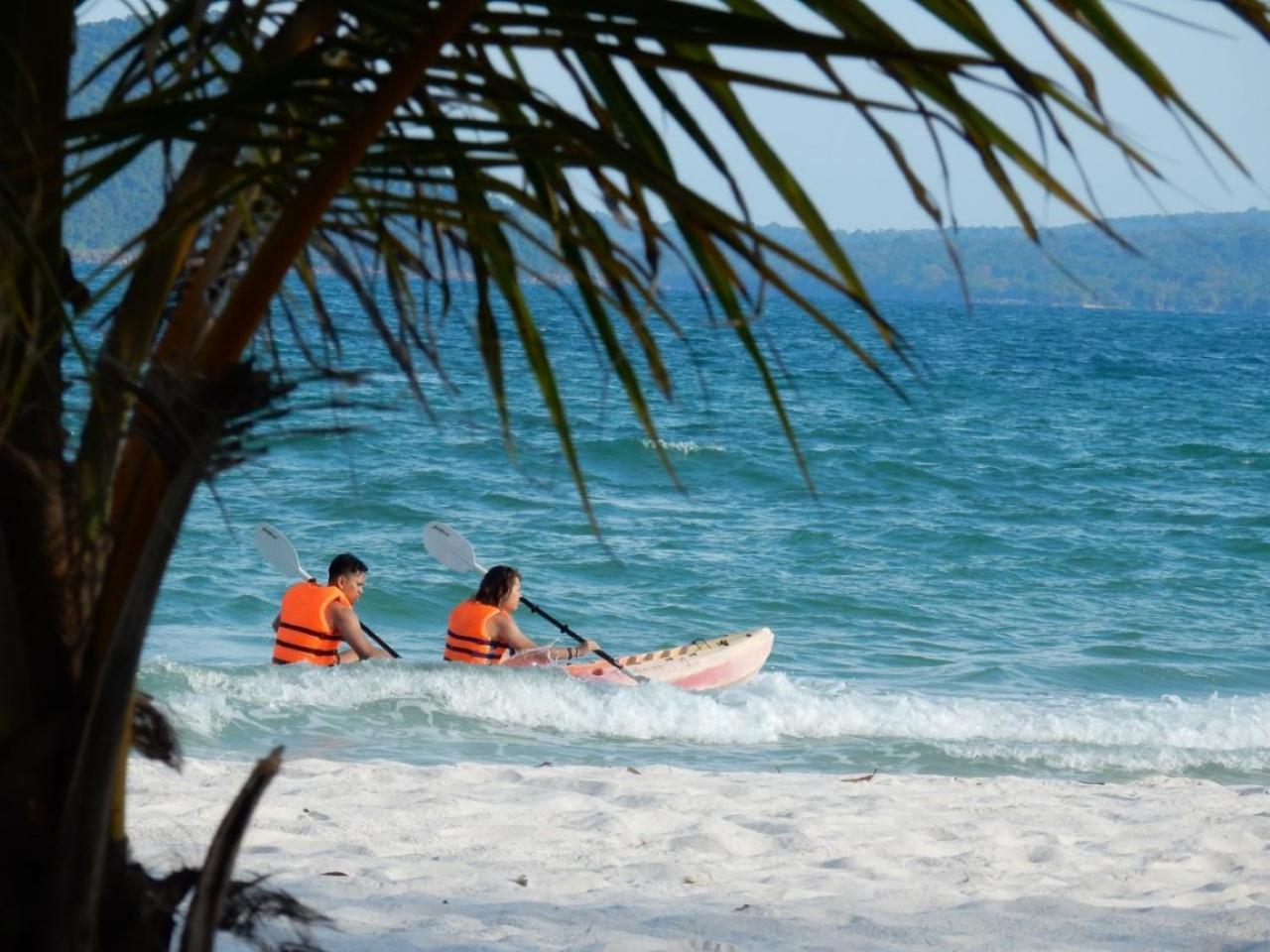 Sandbank Restaurant & Camping Koh Rong Kaoh Touch Esterno foto