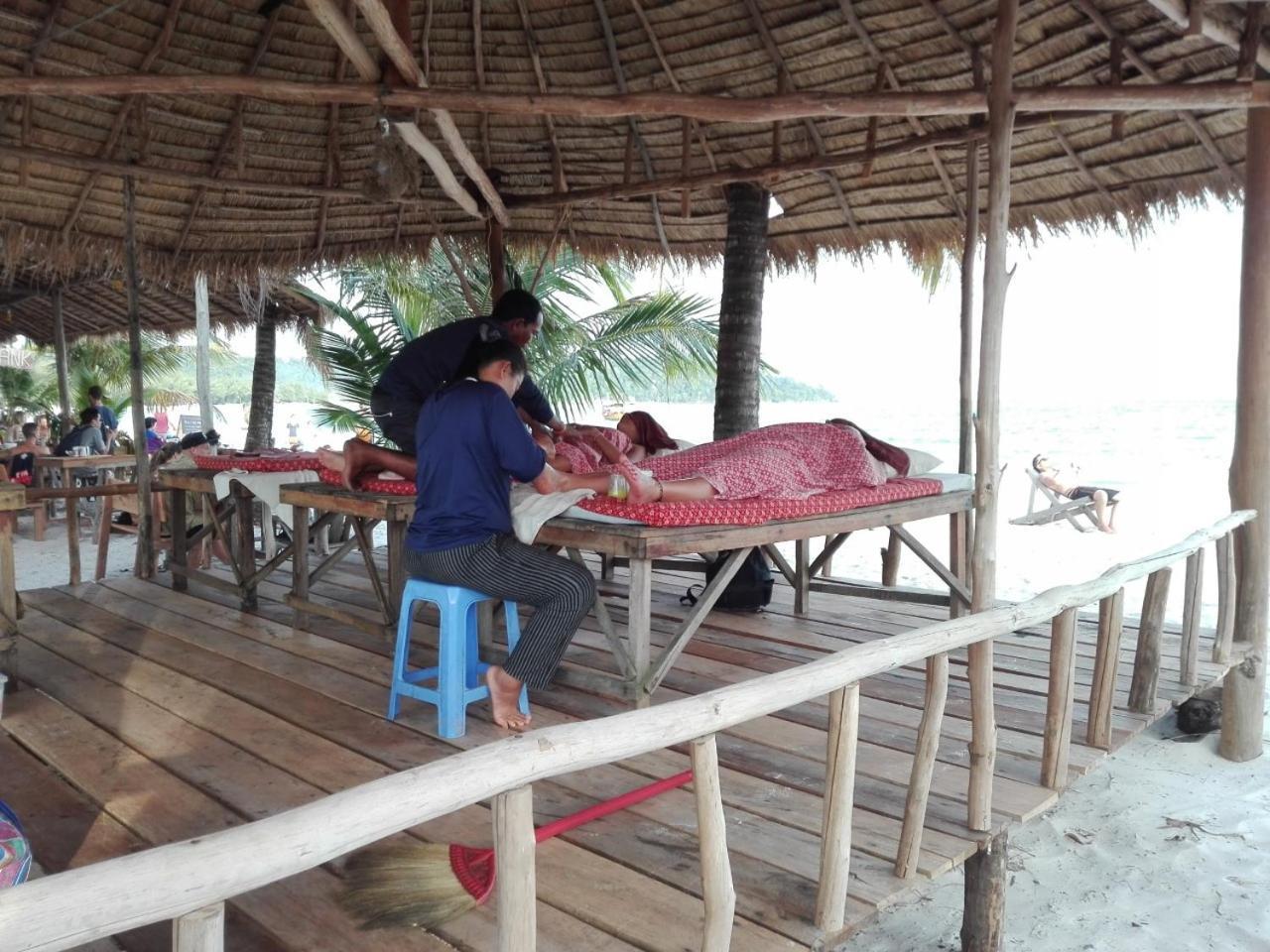 Sandbank Restaurant & Camping Koh Rong Kaoh Touch Esterno foto