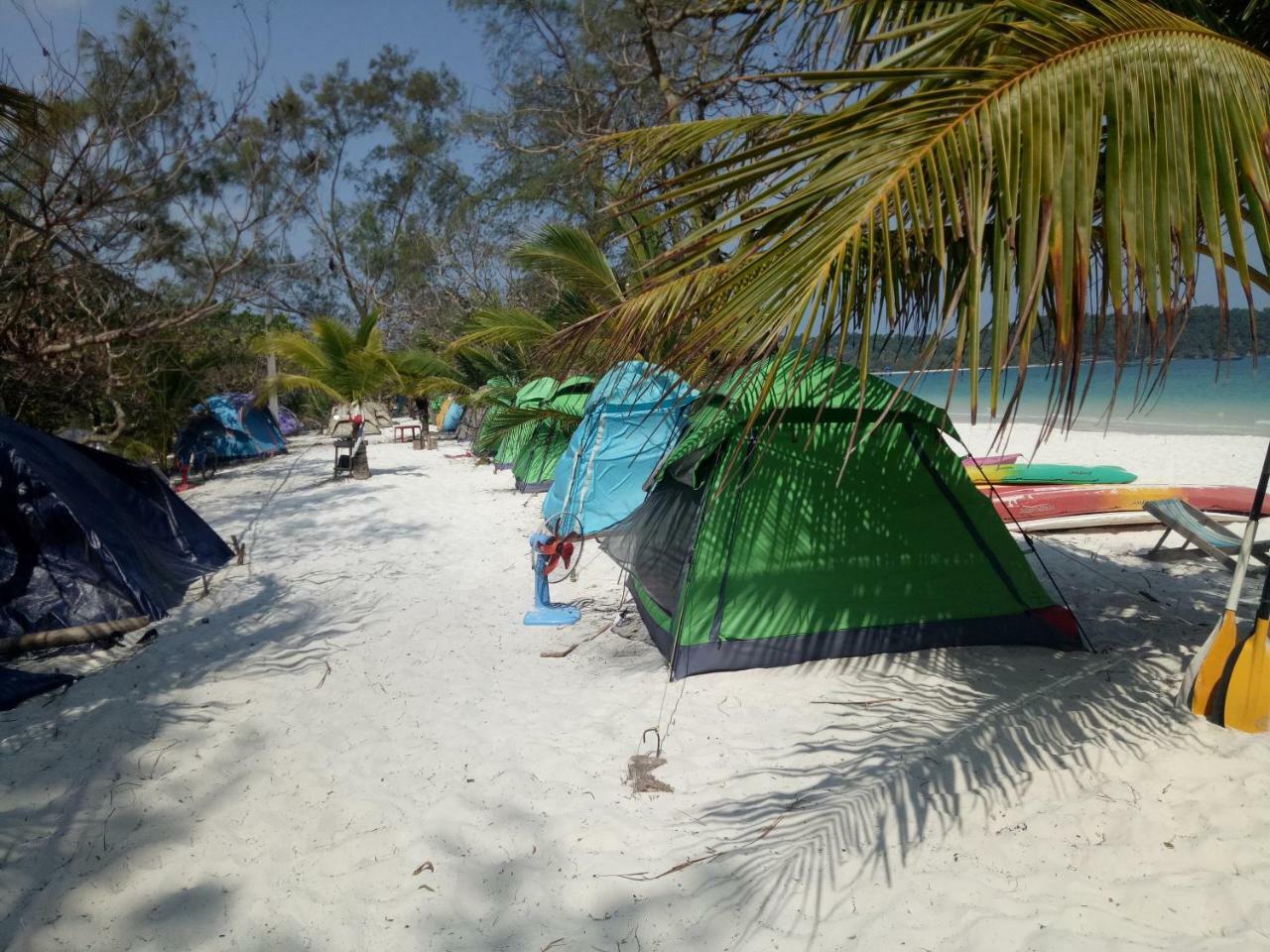 Sandbank Restaurant & Camping Koh Rong Kaoh Touch Esterno foto