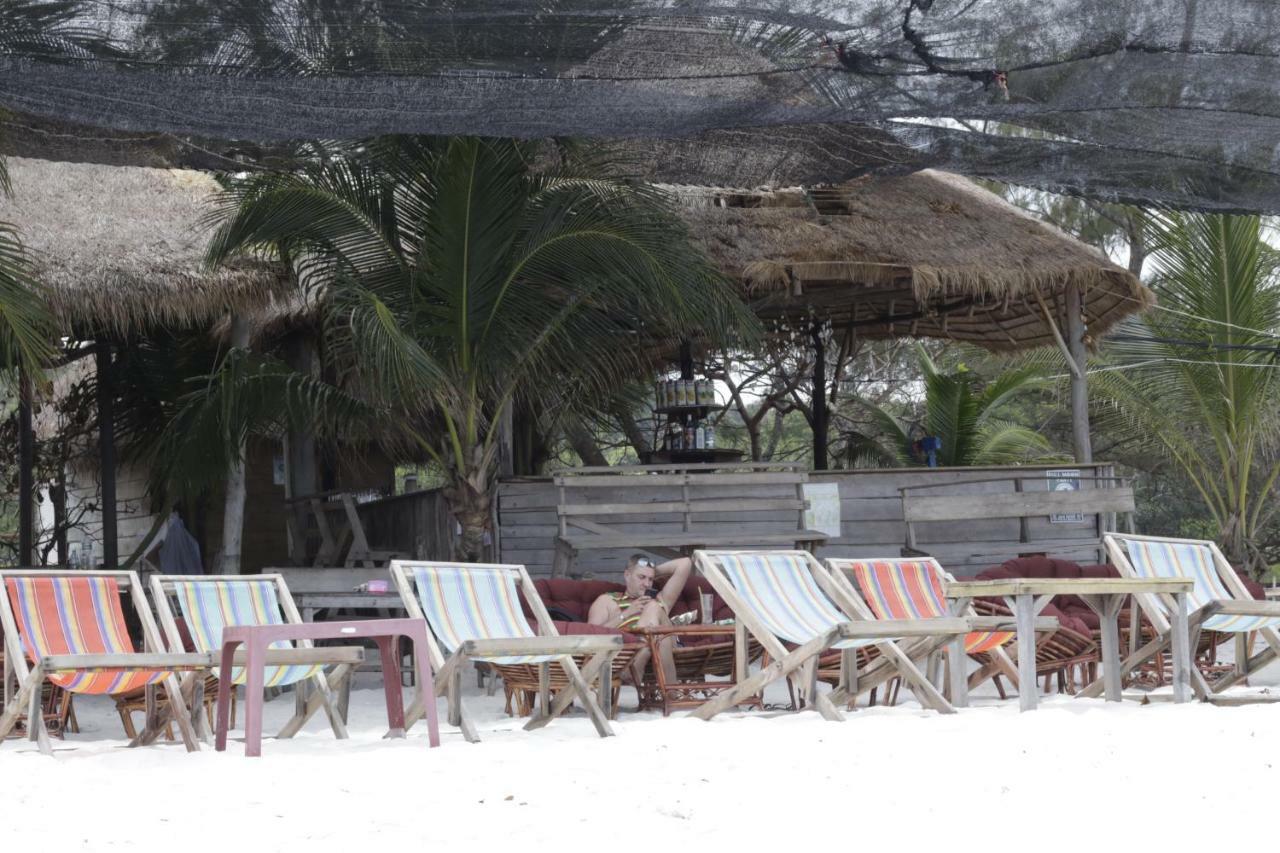 Sandbank Restaurant & Camping Koh Rong Kaoh Touch Esterno foto