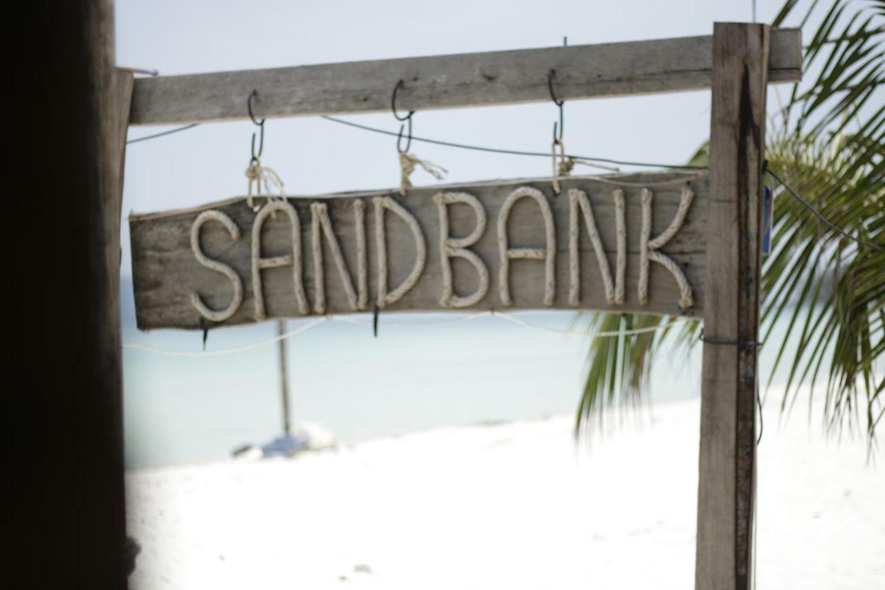 Sandbank Restaurant & Camping Koh Rong Kaoh Touch Esterno foto